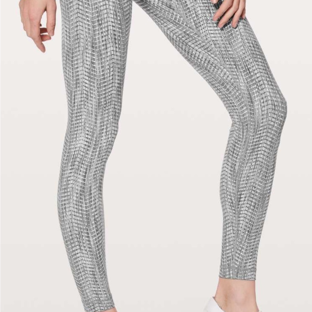 Lululemon Wunder Under low rise luon Gray Patterned Leggings
